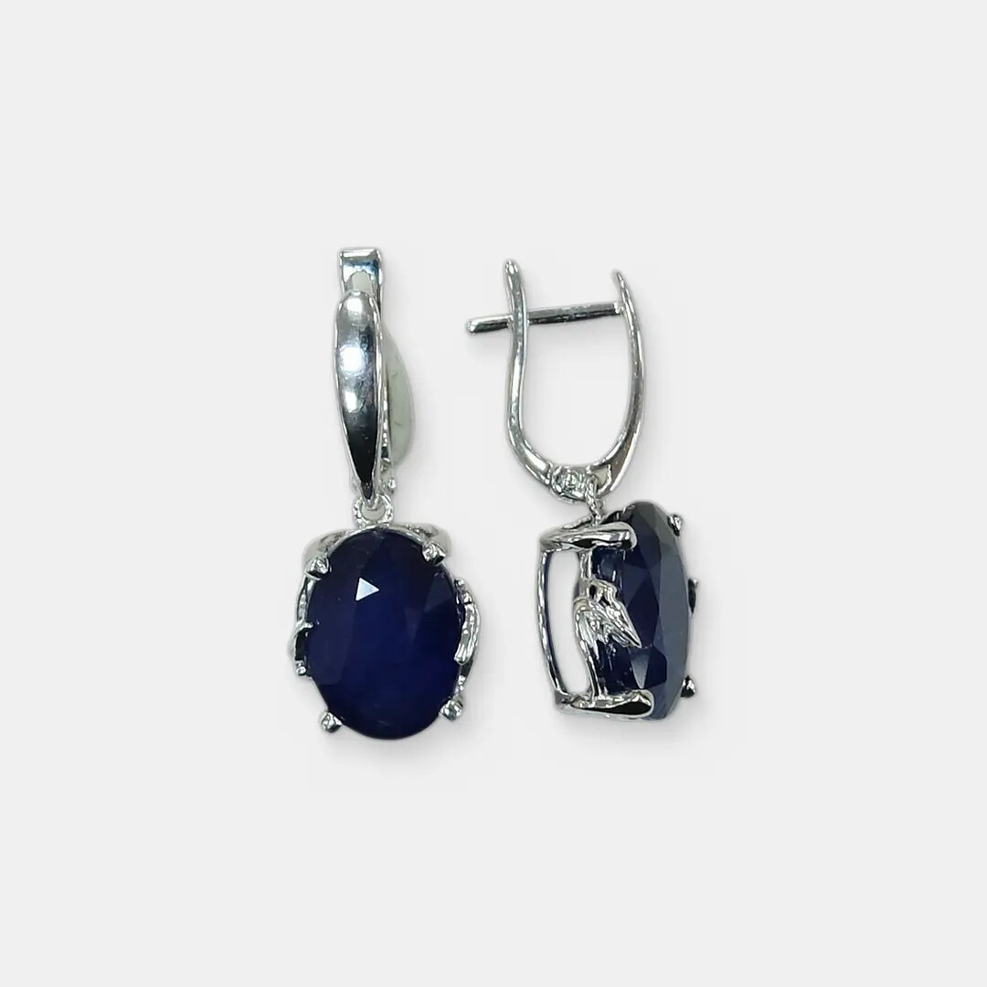 Серебряные серьги с сапфирами